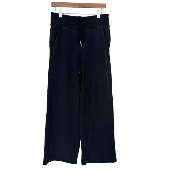 Athleta Black Balance Sweatpants Sz M Style 631950-02 - Picture 2 of 7